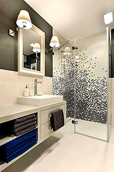 Bad und Dusche mit individueller Mosaikfläche