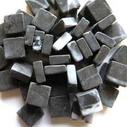 Mosaikfarbe Nero Marquina – Natursteinmosaik